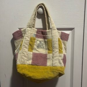 Brand new BDG bag from urban outfitters. 8in tall 9in wide